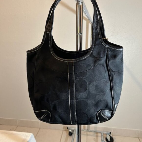 Coach Black Signature C Logo XL Ergo Shoulder Tote Bag Purse Handbag - Picture 2 of 6